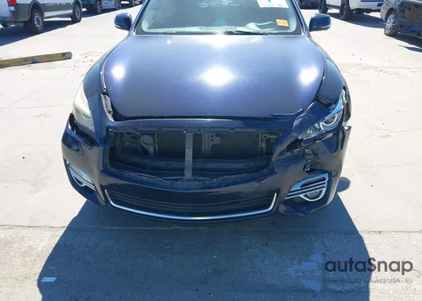 2018 Infiniti Q70 3.7X Luxe из США, поврежденный, VIN JN1BY1ARXJM220943